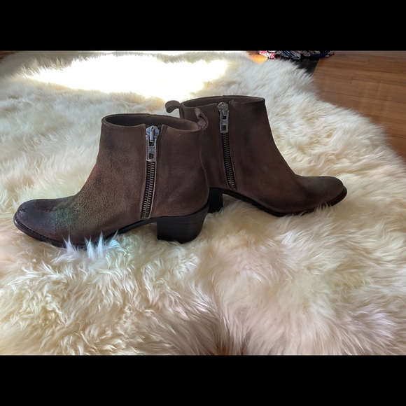 Distressed Leather Diesel Booties - Picture 2 of 4
